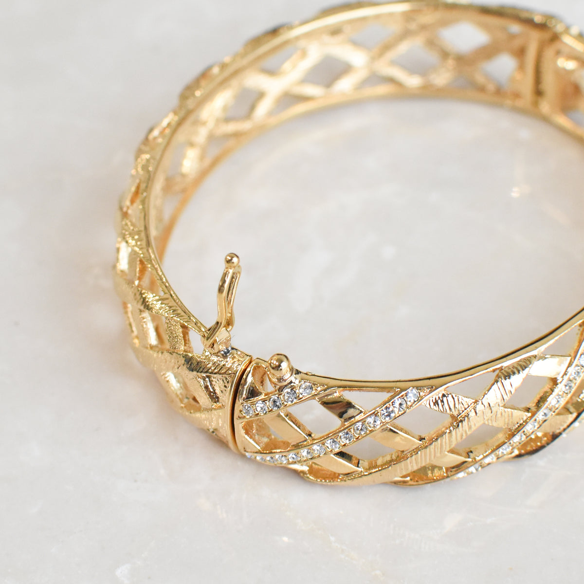 Agile bangle