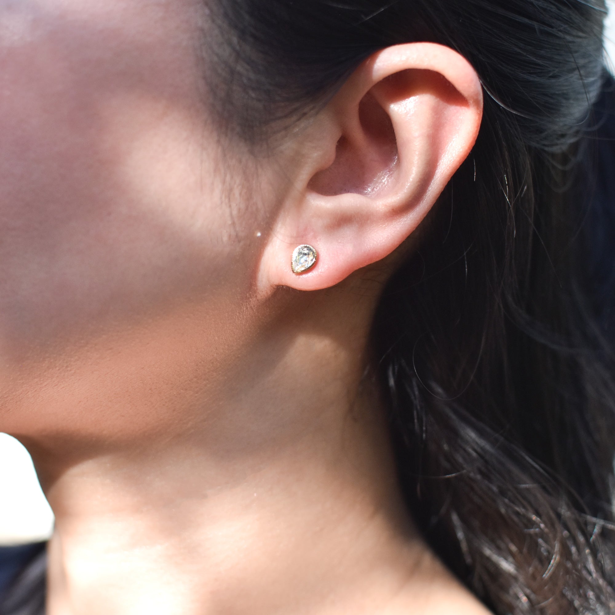 アジール ピアス
