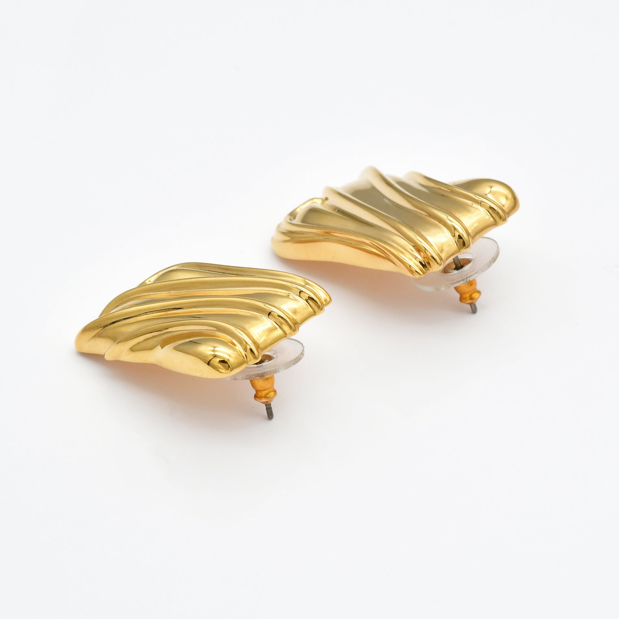 ゴーボルド ピアス