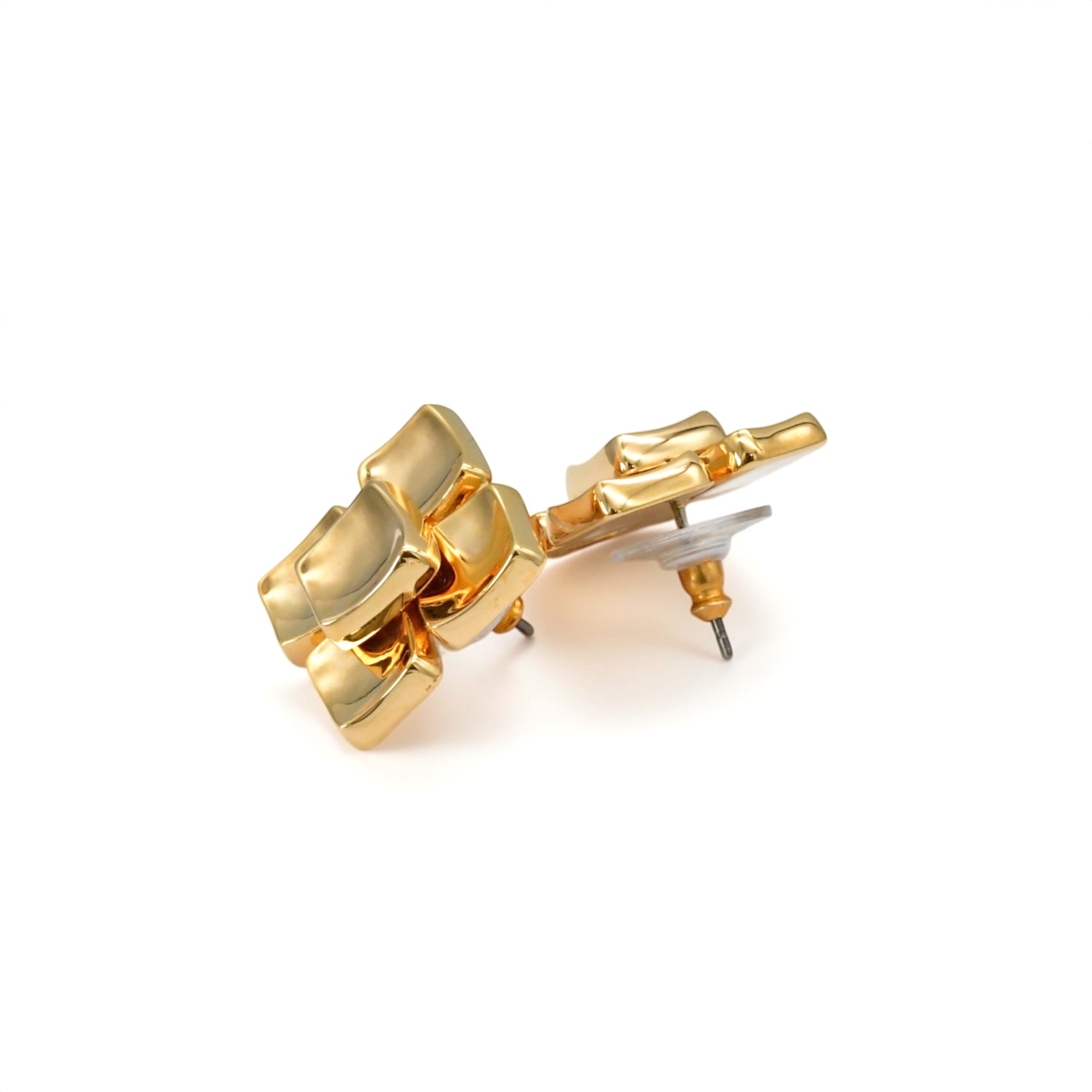 キャレ ピアス