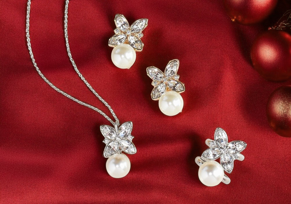 クリスマスおすすめジュエリー：ときめきのパールを。「ペルレン」コレクション