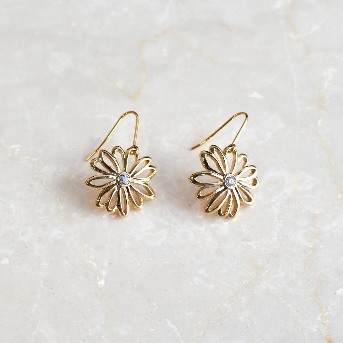 エアリーデイジー ピアス