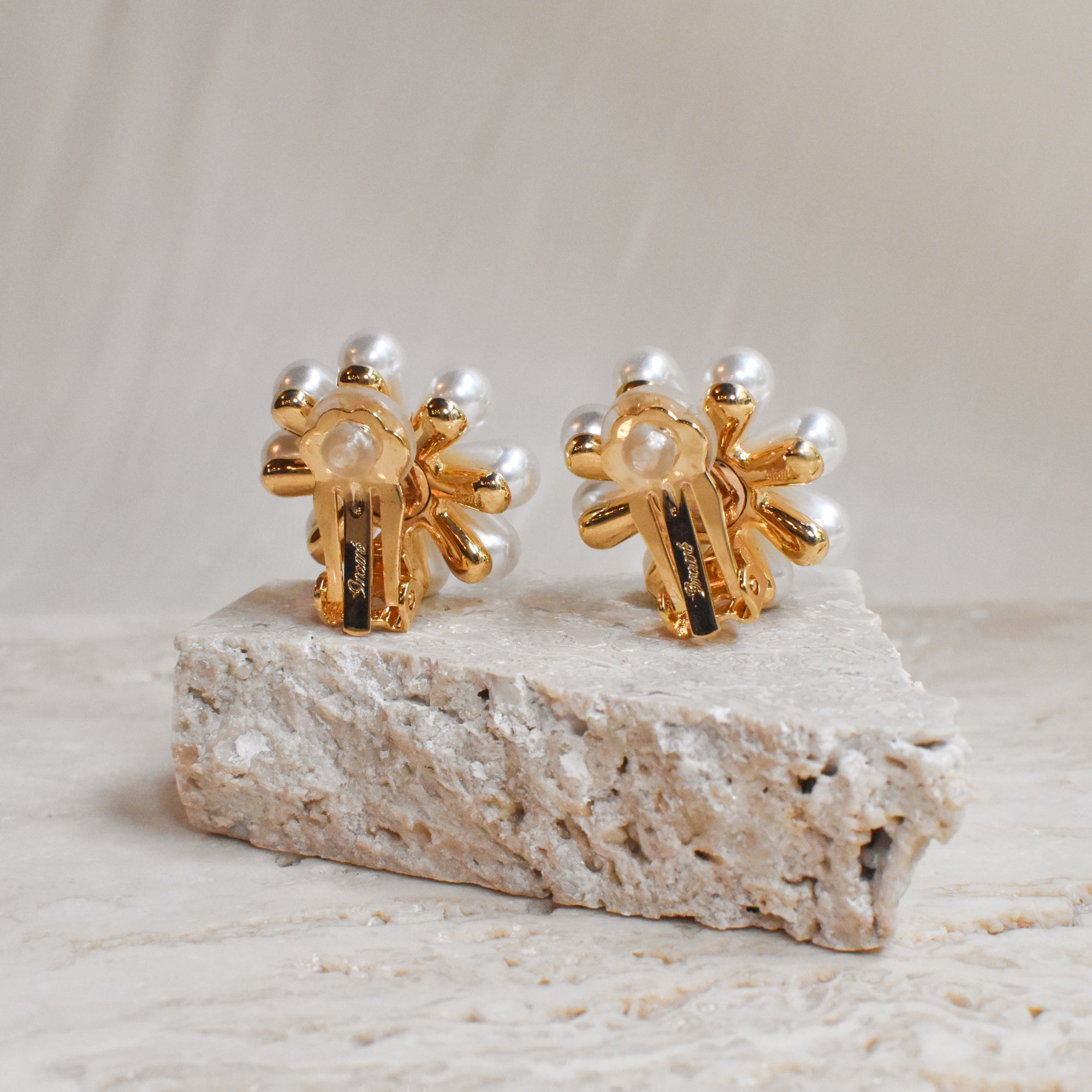 Daisy Clip Earrings