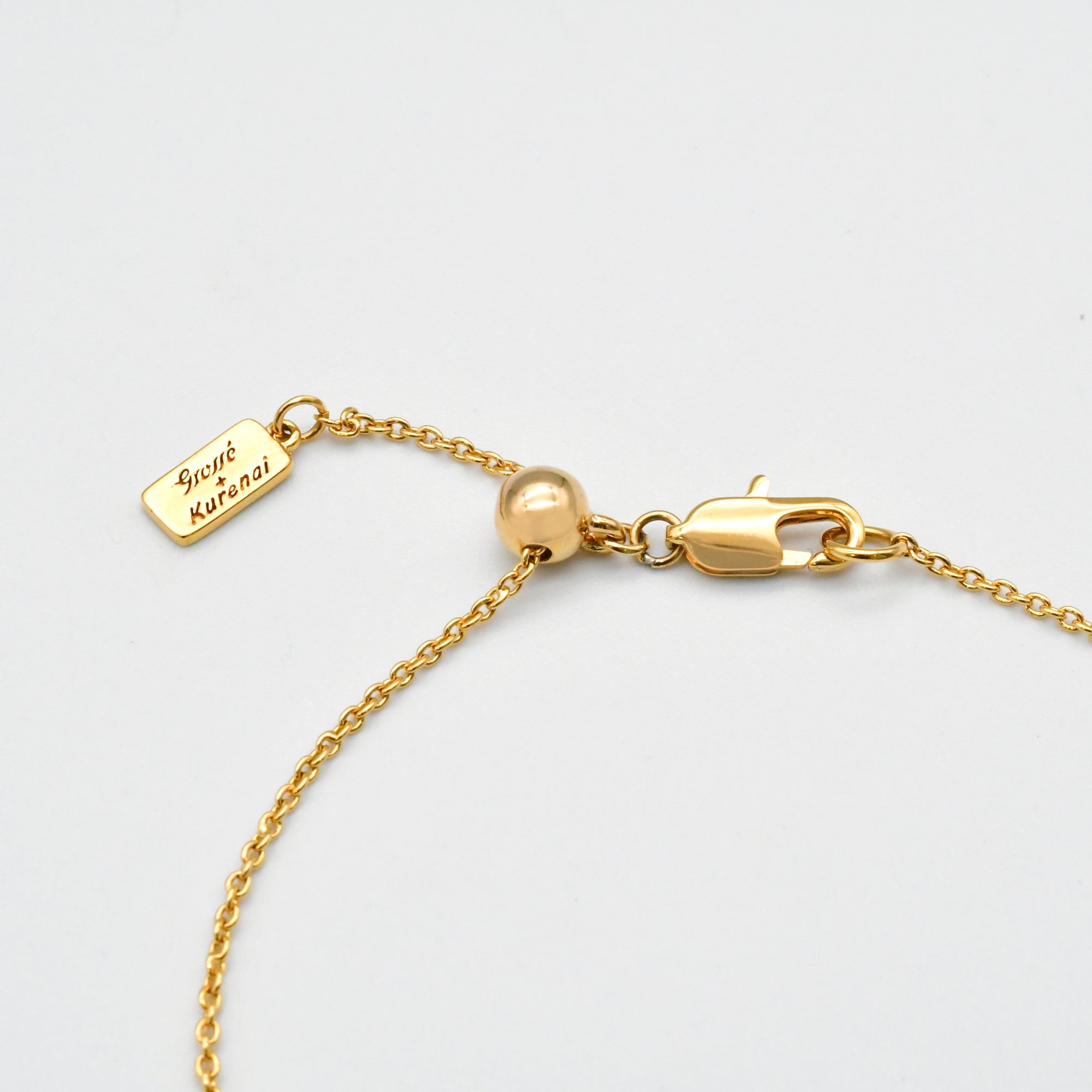 Kurenai Amulet Long Necklace